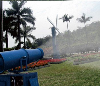 風(fēng)送式遠(yuǎn)程噴霧機